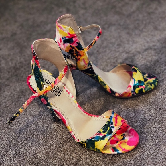 Spring / summer fun heels! ✨💞🌷💎 - Picture 2 of 6